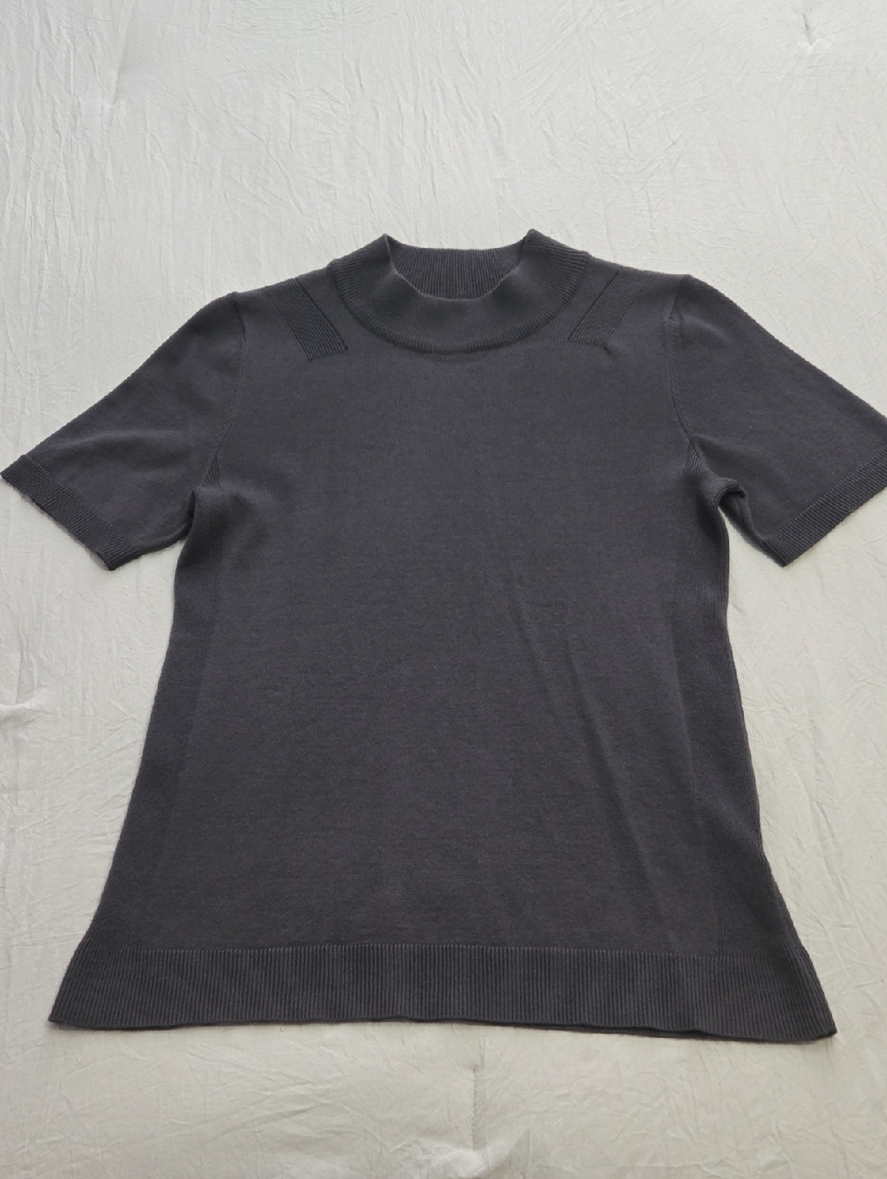 Allison Daley Ribbed Mock Neck Top in Dark Gray